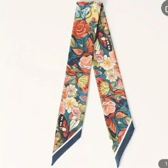 Floral Patterned Silky twilly - Picture 4 of 7